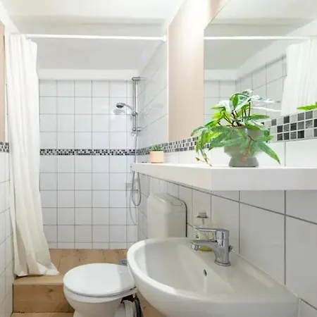 Cityscape Budget Szoevetseg 1 Apartment Budapest