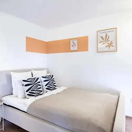 Cityscape Budget Szoevetseg 1 Apartmán