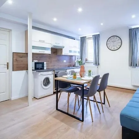 Apartmán Cityscape Budget Szoevetseg 1