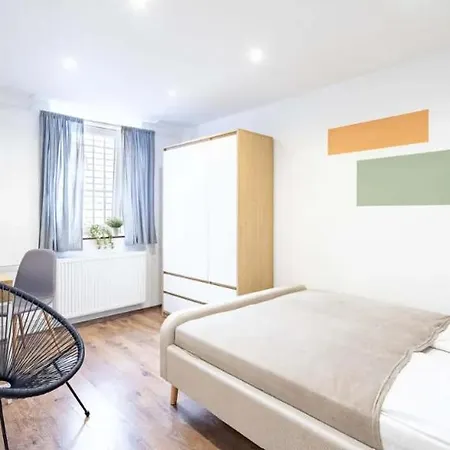 Cityscape Budget Szoevetseg 1 Apartmán *